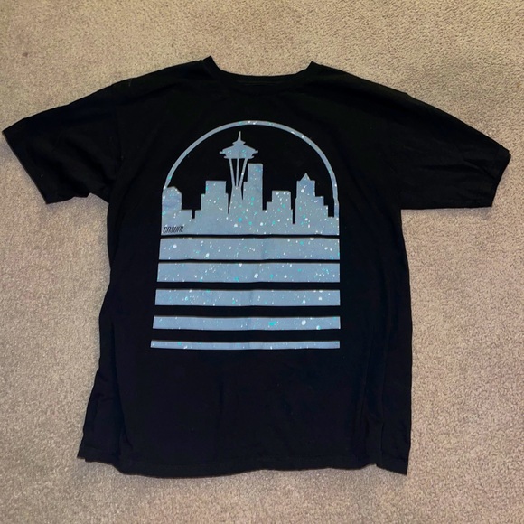 Casual industrees t-shirt size L - Picture 1 of 1